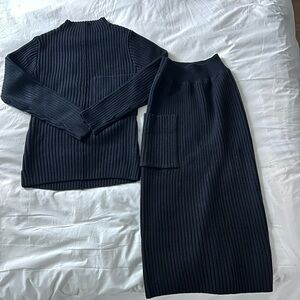 Paper Label Grace Tube Skirt with side pocket, size small.